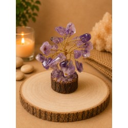 Árbol de alambre con amatista y base de madera
