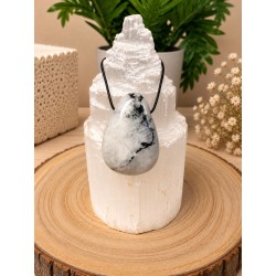 Colgante Perforado de Piedra Luna de 3 cm aproximadamente