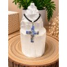 Colgante Cruz de Sodalita de 3 cm con Engarce de Acero Inoxidable Hipoalergénico