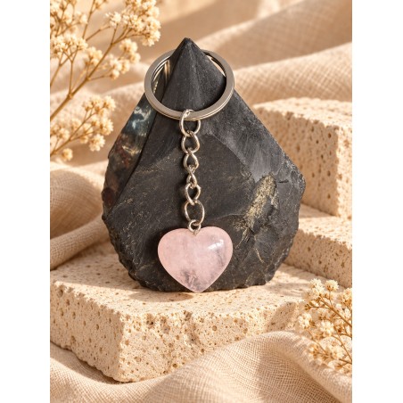 Llavero de acero con corazón de cuarzo rosa